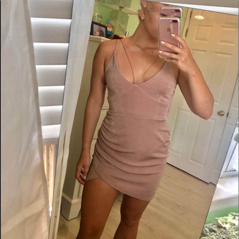 NEW WITH TAGS BooHoo Dress